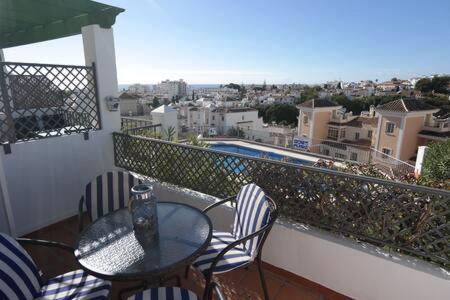Amplio Apartamento Con Piscina Cerca De La Playa Nerja Zewnętrze zdjęcie