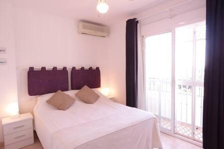 Amplio Apartamento Con Piscina Cerca De La Playa Nerja Zewnętrze zdjęcie